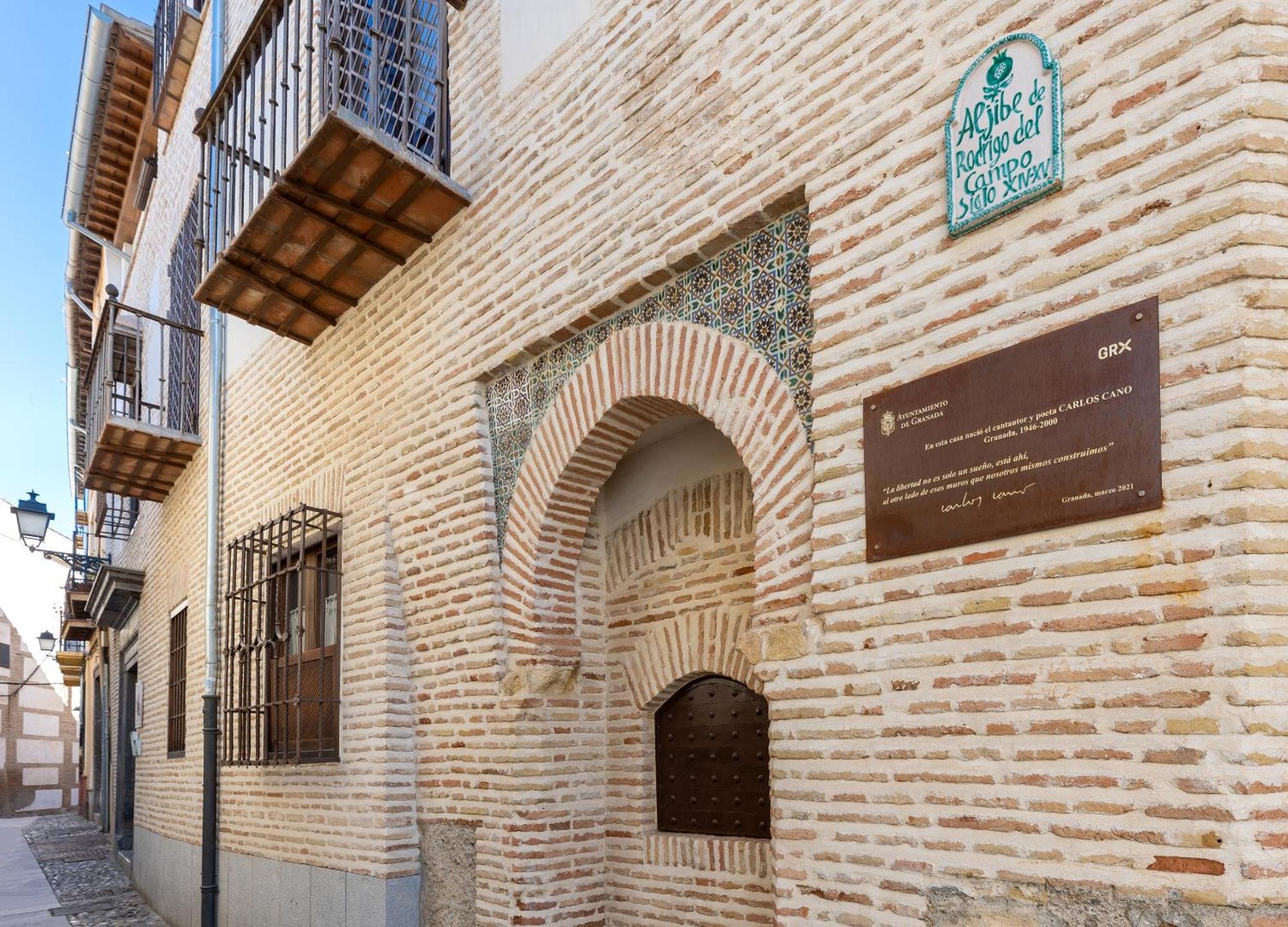Apartamentos En Pleno Centro, Aljibe Rodrigo Del Campo 1A Granada Kültér fotó